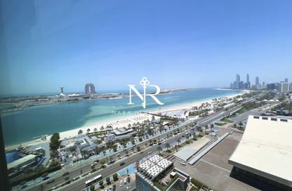 Apartment - 2 Bedrooms - 3 Bathrooms for rent in Nation Towers - Corniche Road - Abu Dhabi
