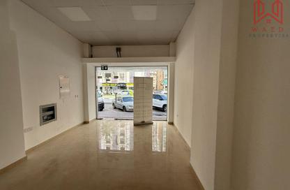 Shop - Studio - 1 for rent in Jamal Abdul Nasser Street - Al Majaz - Sharjah