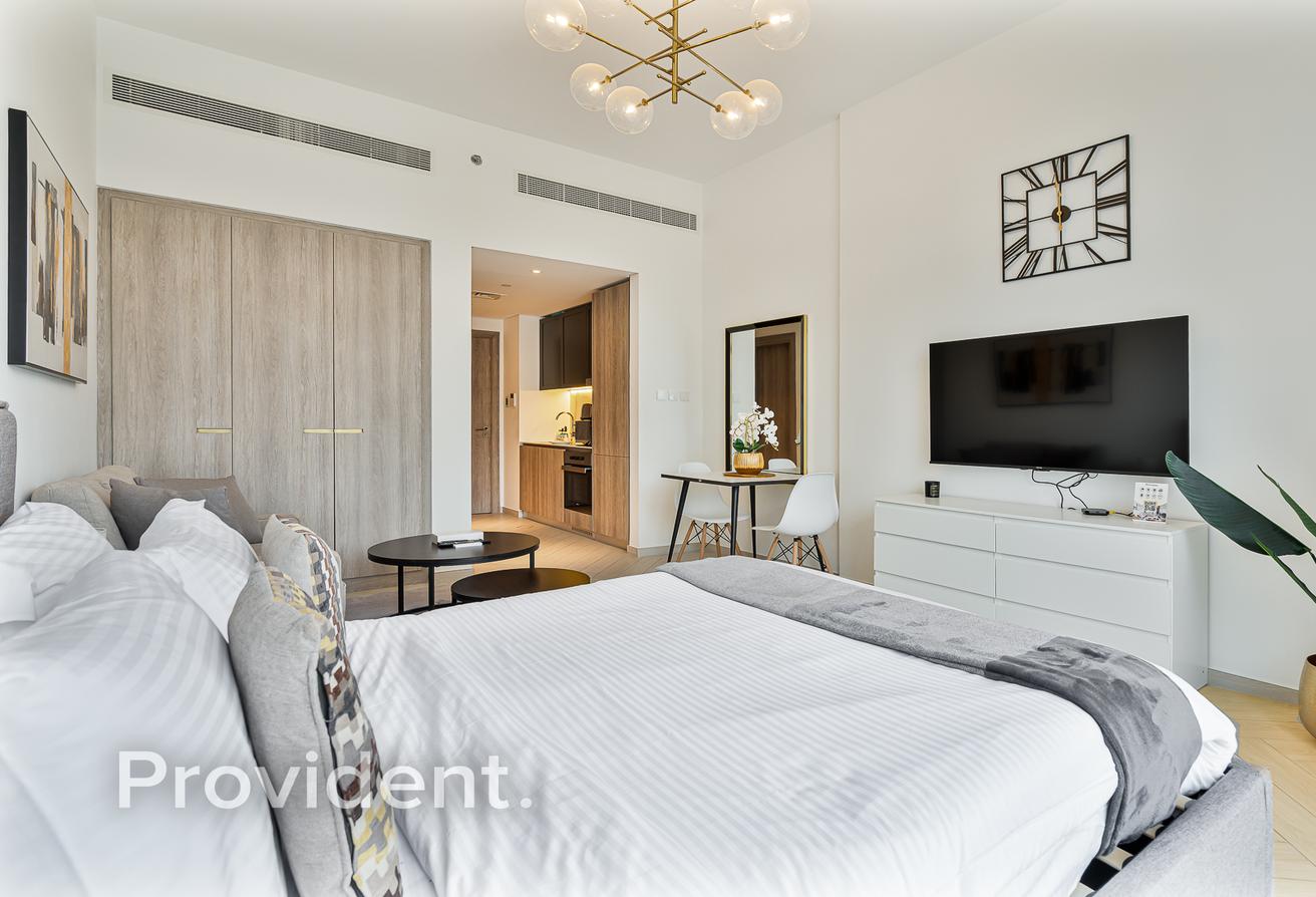 Fully Furnished | Ready To Move In | Oxford 212 photo 25