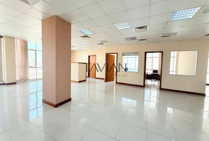 73859402 - Property Image 2