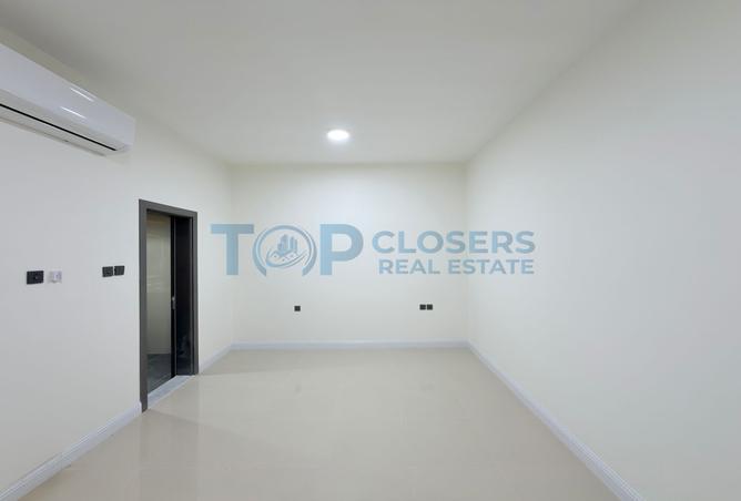 115940010 - Property Image 2