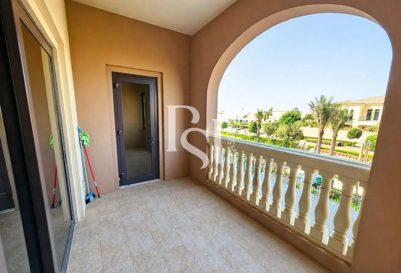 154614000 - Property Main Image