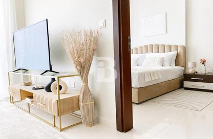 Apartment - 1 Bedroom - 1 Bathroom for sale in Reva Residences - Business Bay - Dubai