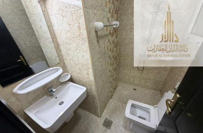 Apartment - 1 Bedroom - 2 Bathrooms for rent in Al Mowaihat 3 - Al Mowaihat - Ajman Apartment - 1 Bedroom - 2 Bathrooms for rent in Al Mowaihat 3 - Al Mowaihat - Ajman