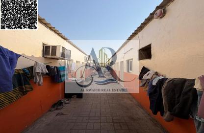 Labor Camp - Studio - 7+ Bathrooms for rent in Ali Mousa Building - Al Sajaa Industrial - Al Sajaa - Sharjah