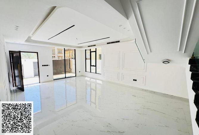 75402268 - Property Image 3