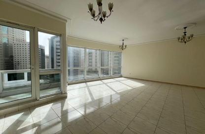 Apartment - 3 Bedrooms - 4 Bathrooms for rent in Al Majaz 2 - Al Majaz - Sharjah