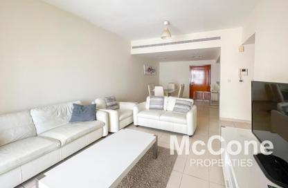 Apartment - 1 Bedroom - 1 Bathroom for rent in Al Dhafra 4 - Al Dhafra - Greens - Dubai