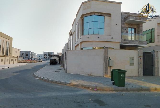 129742943 - Property Image 2