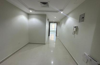 Apartment - 3 Bedrooms - 3 Bathrooms for rent in Al Khan Lagoon Tower - Al Khan Lagoon - Al Khan - Sharjah