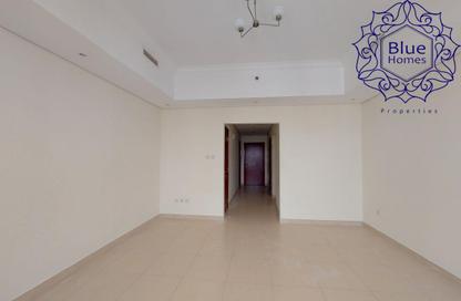 Apartment - 1 Bedroom - 2 Bathrooms for rent in Beach Tower 2 - Al Khan Lagoon - Al Khan - Sharjah Apartment - 1 Bedroom - 2 Bathrooms for rent in Beach Tower 2 - Al Khan Lagoon - Al Khan - Sharjah