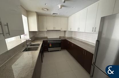 Apartment - 3 Bedrooms - 4 Bathrooms for sale in Boulevard Crescent Tower 1 - BLVD Crescent - Downtown Dubai - Dubai Apartment - 3 Bedrooms - 4 Bathrooms for sale in Boulevard Crescent Tower 1 - BLVD Crescent - Downtown Dubai - Dubai