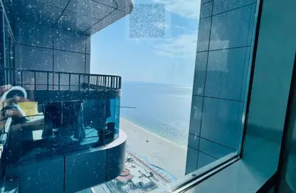شقة - 2 غرف نوم - 3 حمامات للبيع في مساكن كورنيش عجمان - طريق كورنيش عجمان - عجمان