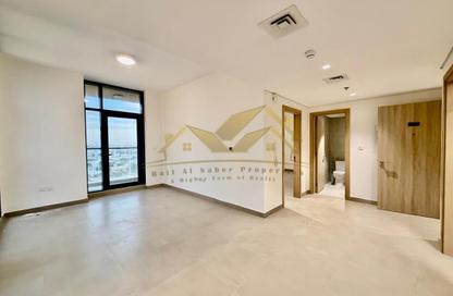 Apartment - 2 Bedrooms - 3 Bathrooms for rent in Jumeirah Garden City - Al Satwa - Dubai