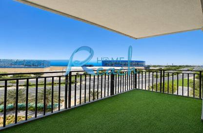 Apartment - 3 Bedrooms - 4 Bathrooms for rent in Waters Edge - Yas Island - Abu Dhabi