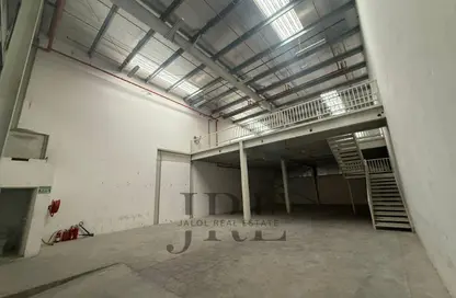 مستودع - استوديو - 1 حمام للايجار في 18 المنطقة الصناعية رقم - المنطقة الصناعية بالشارقة - الشارقة