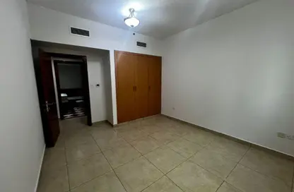 شقة - 2 غرف نوم - 2 حمامات للايجار في بناية ثريا المجاز - المجاز 3 - المجاز - الشارقة