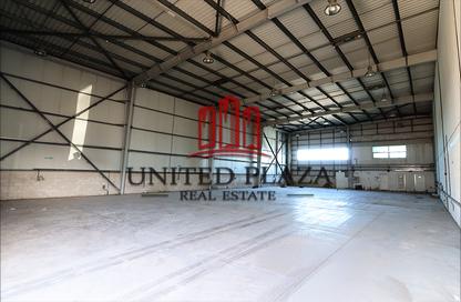 Warehouse - Studio for rent in Abu Dhabi Business Hub - Mussafah - Abu Dhabi