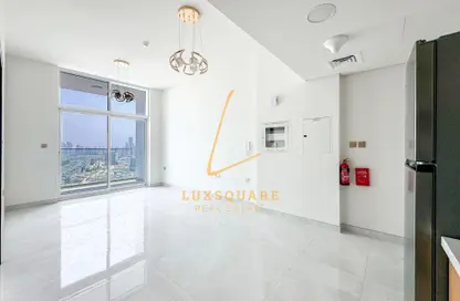 Apartment - 1 Bedroom - 2 Bathrooms for rent in Skyz by Danube - Arjan - Dubai