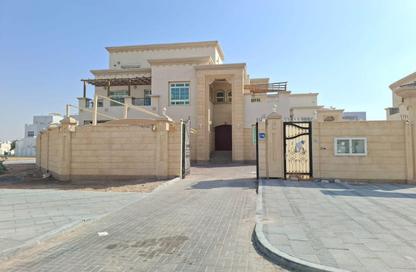 Villa - 7 Bedrooms - 7 Bathrooms for rent in Mohamed Bin Zayed Centre - Mohamed Bin Zayed City - Abu Dhabi