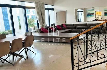 Villa - 4 Bedrooms - 5 Bathrooms for rent in Palma Residences - Palm Jumeirah - Dubai