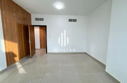 Apartment - 3 Bedrooms - 4 Bathrooms for rent in Al Mamzar - Al Mamzar - Sharjah - Sharjah