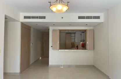 Apartment - 2 Bedrooms - 3 Bathrooms for rent in Wadima Plaza - Deira Enrichment Project - Deira - Dubai