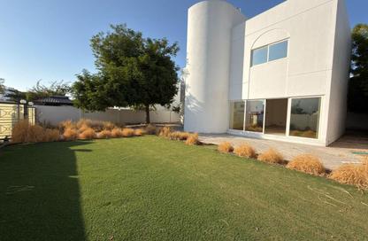 Villa - 4 Bedrooms - 5 Bathrooms for rent in Garhood Complex - Al Garhoud - Dubai