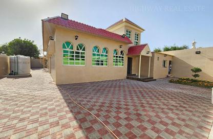 Villa - 5 Bedrooms - 5 Bathrooms for rent in Al Qasimia - Sharjah