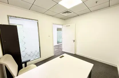 مكتب - استوديو - 2 حمامات للايجار في برج مدينة زايد - منطقة المرور - أبوظبي