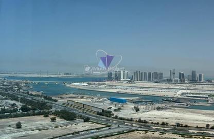 Apartment - 3 Bedrooms - 3 Bathrooms for rent in Corniche Road - Abu Dhabi Apartment - 3 Bedrooms - 3 Bathrooms for rent in Corniche Road - Abu Dhabi