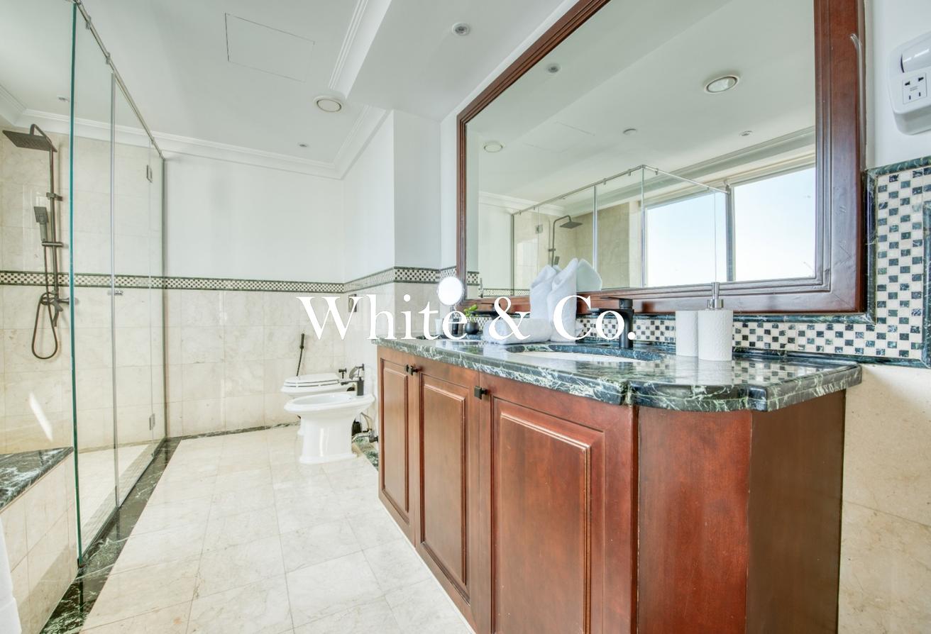 Duplex | Bills + Serviced | Full Sea View photo 5