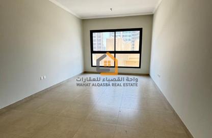 Apartment - 2 Bedrooms - 3 Bathrooms for rent in Al Khan 9 building - Al Khan - Sharjah