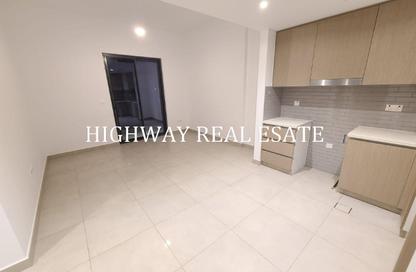 Apartment - 1 Bedroom - 1 Bathroom for rent in Sapphire Beach Residence - Maryam Island - Al Khan - Sharjah Apartment - 1 Bedroom - 1 Bathroom for rent in Sapphire Beach Residence - Maryam Island - Al Khan - Sharjah