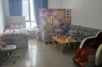 Apartment - 1 - 2 for sale in Riviera Tower - Al Khan Corniche - Al Khan - Sharjah