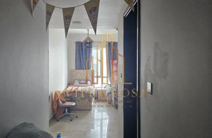 Apartment - 1 - 2 for sale in Riviera Tower - Al Khan Corniche - Al Khan - Sharjah