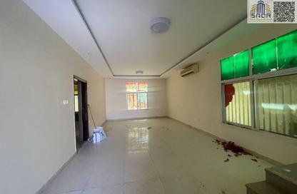 Townhouse - 3 Bedrooms - 5 Bathrooms for rent in Al Mowaihat 1 - Al Mowaihat - Ajman