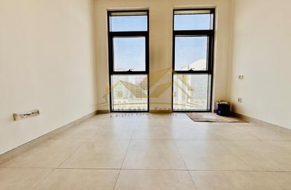 Apartment - 1 Bedroom - 2 Bathrooms for rent in Jumeirah Garden City - Al Satwa - Dubai
