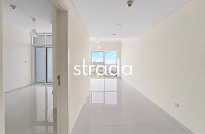 Apartment - 1 - 1 for rent in Carson B - Carson - Damac Hills - Dubai