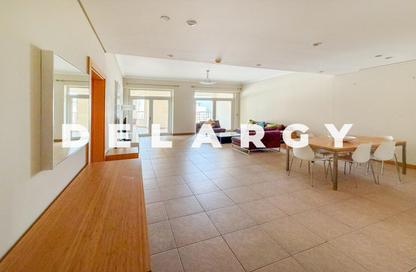 Apartment - 2 Bedrooms - 3 Bathrooms for rent in Al Das - Shoreline Apartments - Palm Jumeirah - Dubai