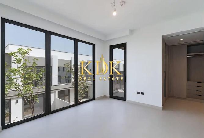 136113571 - Property Image 3