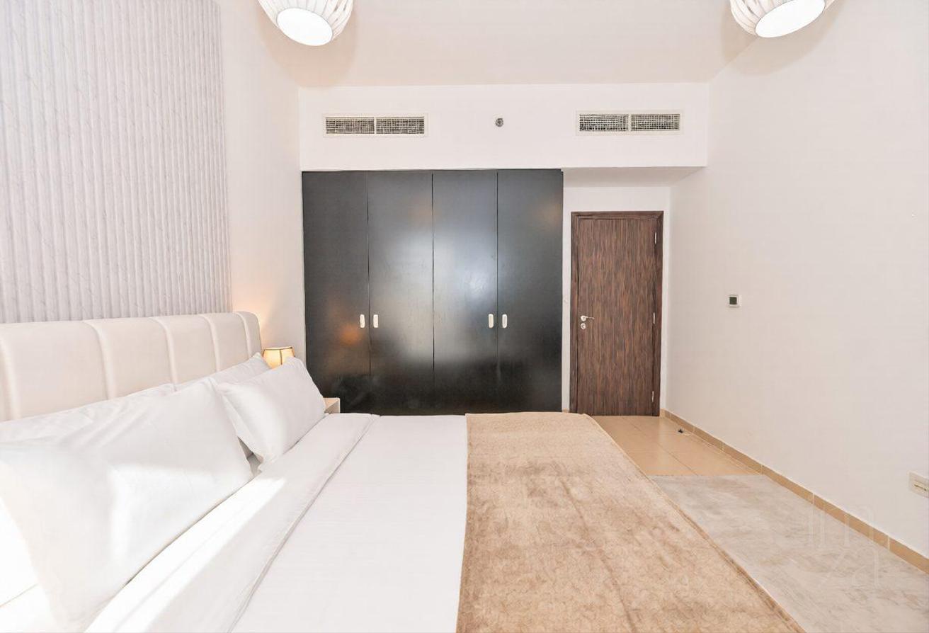 Renovated | Furnished | Marina View photo 16