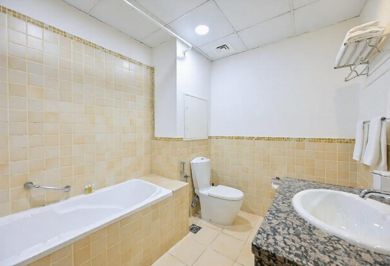 Renovated | Furnished | Marina View photo 19