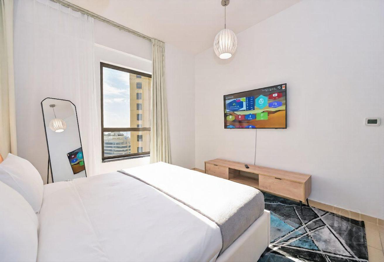 Renovated | Furnished | Marina View photo 13