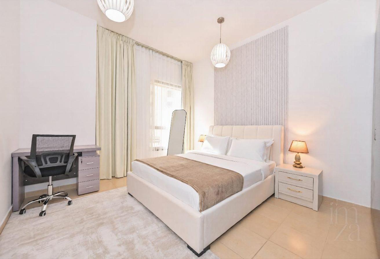 Renovated | Furnished | Marina View photo 17
