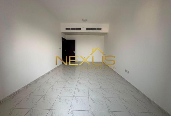 114185306 - Property Image 3