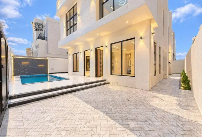 155590334 - Property Image 2