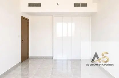 شقة - غرفة نوم - 2 حمامات للايجار في مبني ماراح - المدينة العالمية المرحلة 2 - 4 الورسان - الورسان - دبي