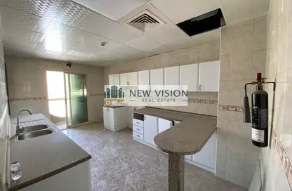 شقة - 3 غرف نوم - 3 حمامات للايجار في شارع التعاون الجديد - التعاون - الشارقة