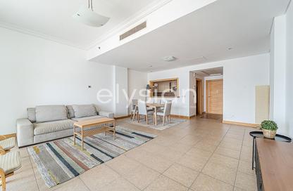 Apartment - 1 Bedroom - 2 Bathrooms for rent in Al Haseer - Shoreline Apartments - Palm Jumeirah - Dubai